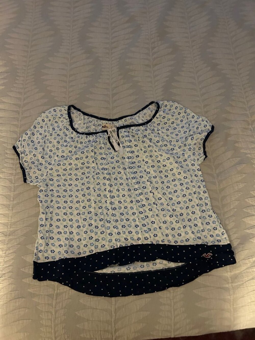 Hollister Hawaiian flower print top women size L